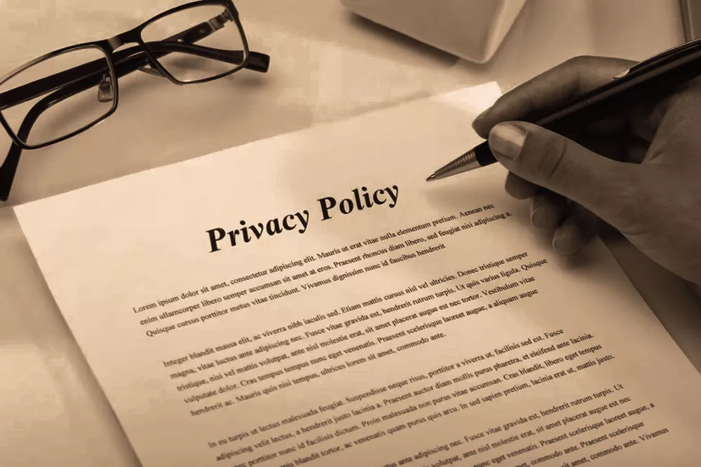 Privacy policy icons protecting data for SEAWIDE's industrial gearbox customers